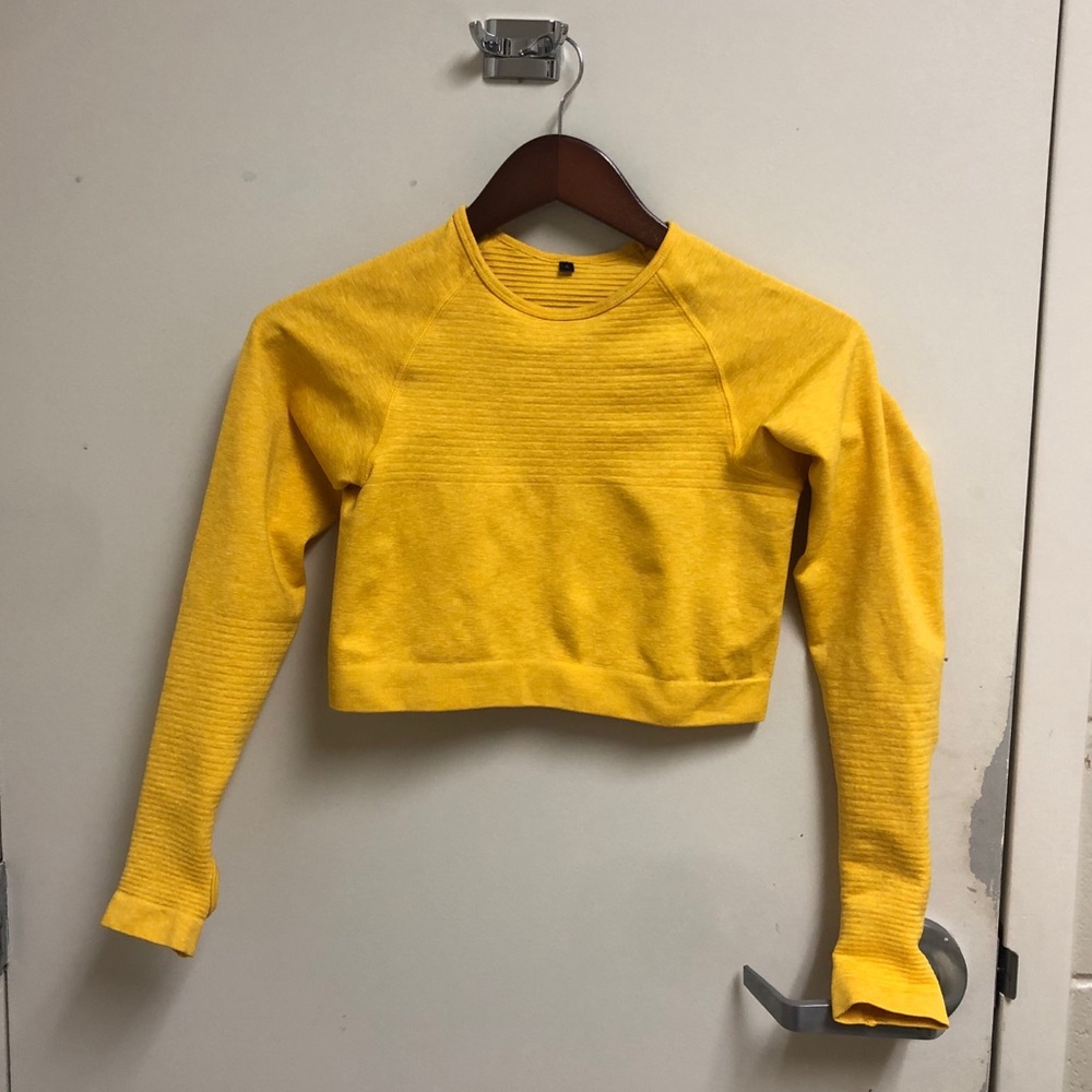 Alphalete R6 longSleeve yellow crop (discontinued)